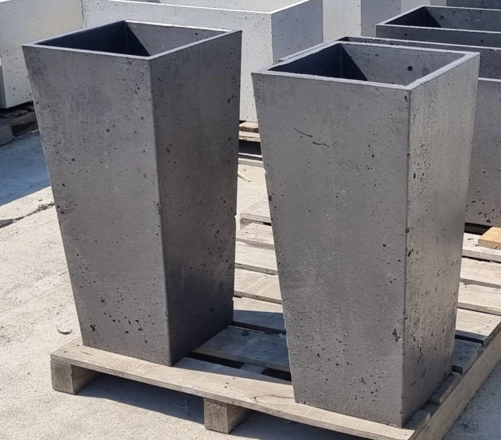 Donica betonowa T85 - 40x40x85 cm wysoka trapezowa beton architektoniczny mrozoodporna (id: 2323)